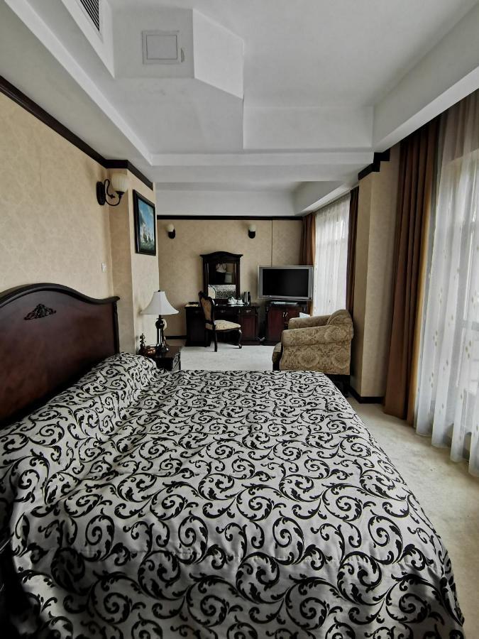 Hotel Carol Konstanca Kültér fotó