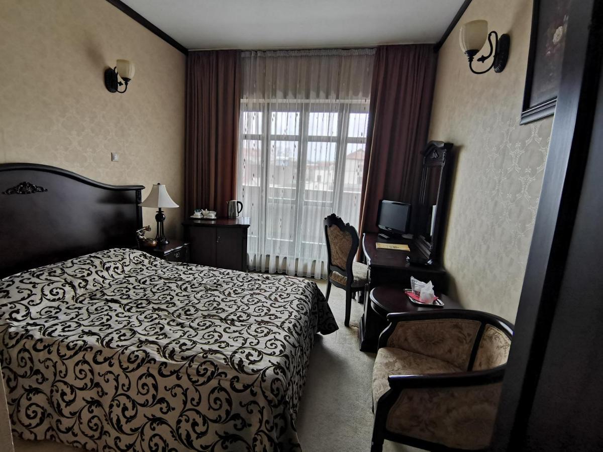 Hotel Carol Konstanca Kültér fotó
