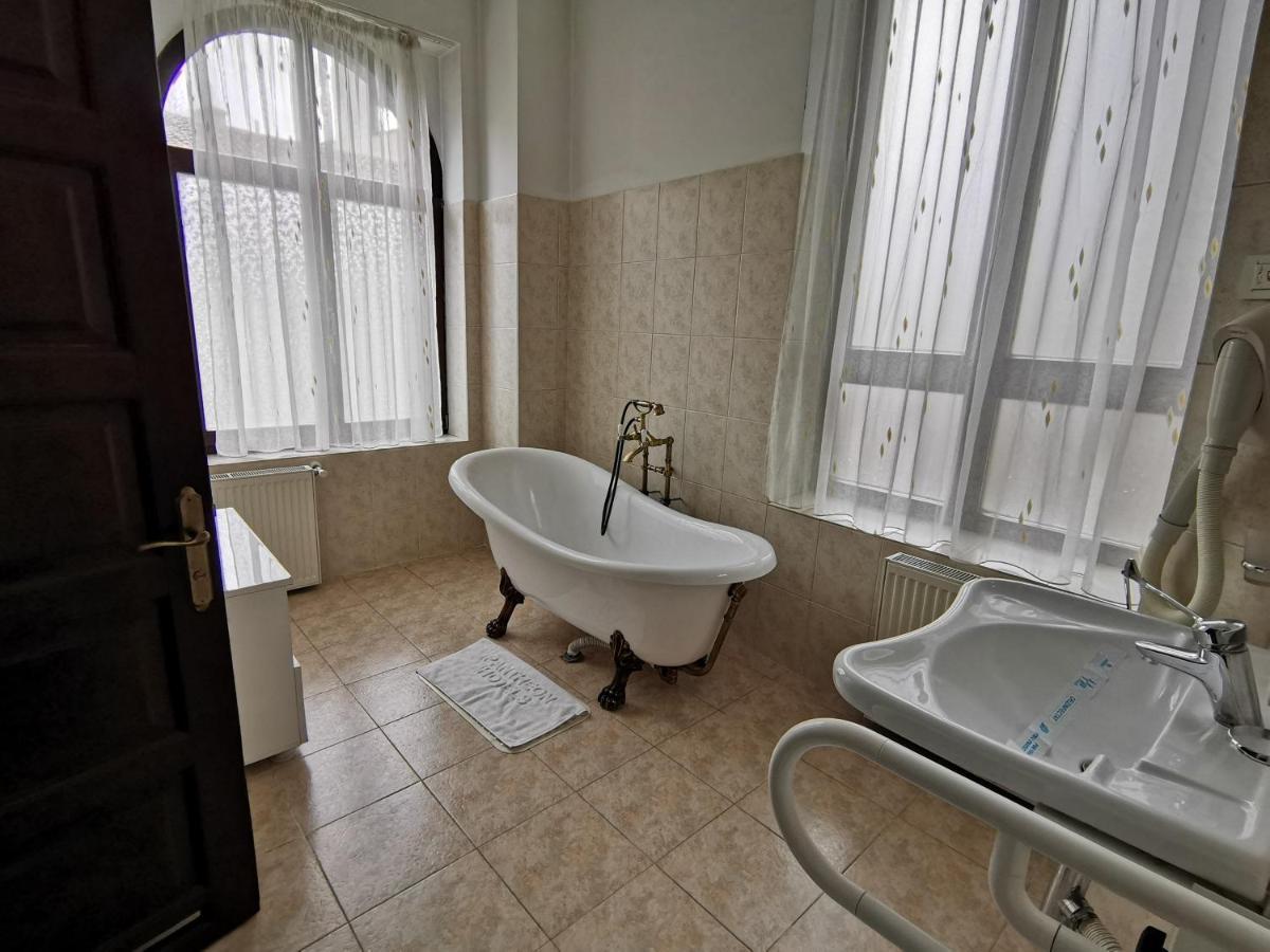 Hotel Carol Konstanca Kültér fotó