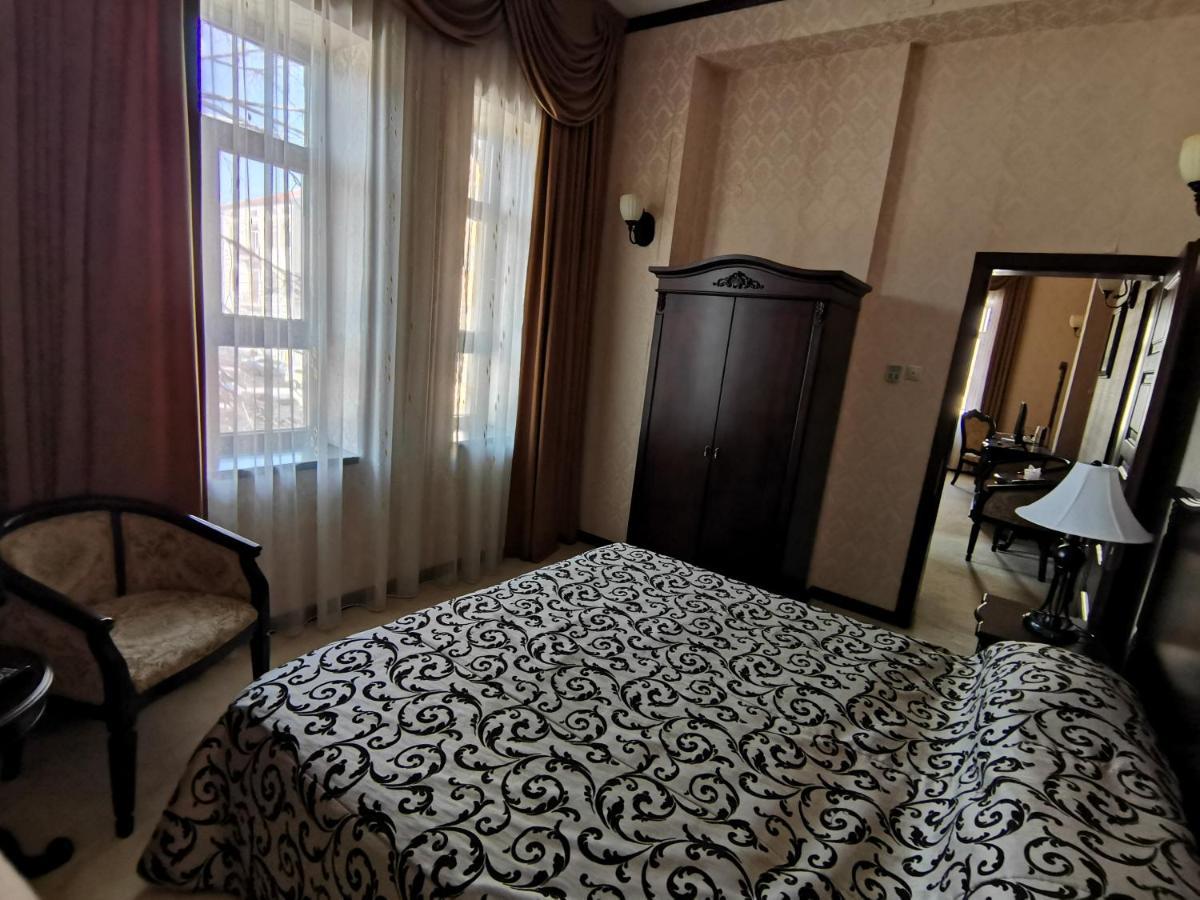 Hotel Carol Konstanca Kültér fotó